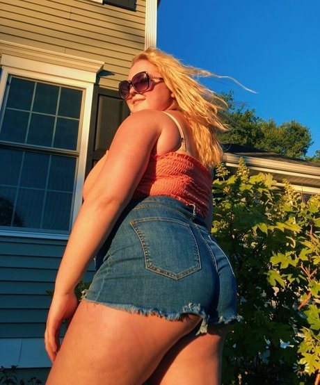 Amberly star nudes archive