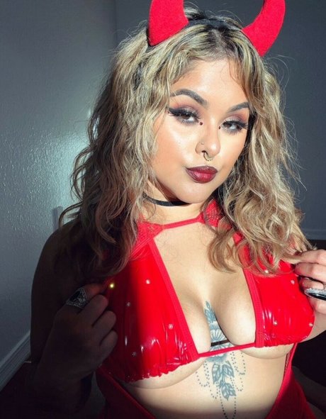 Fettupwitlex star exclusive image