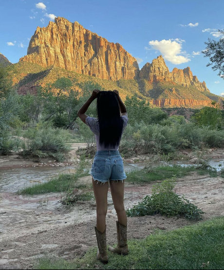 Camille Hyde pornographic model picture