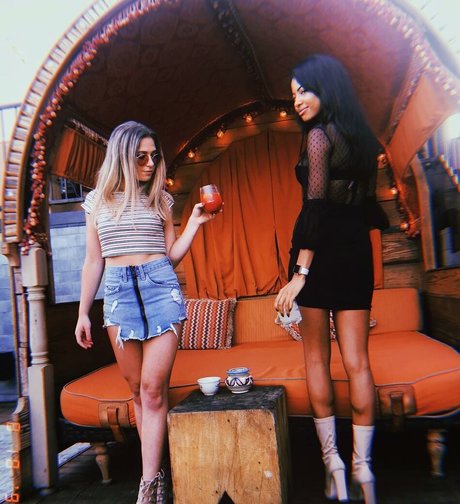 Camille Hyde star adult photos