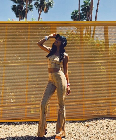 Camille Hyde hd model photo