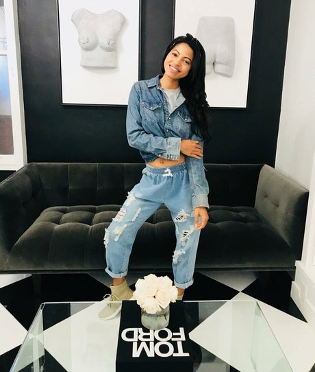 Camille Hyde erotic actress image