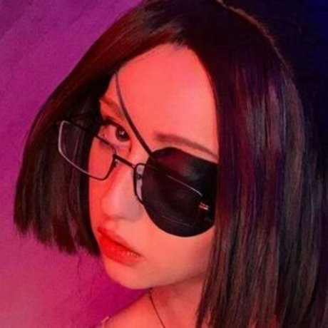 freakiellf adult model photo