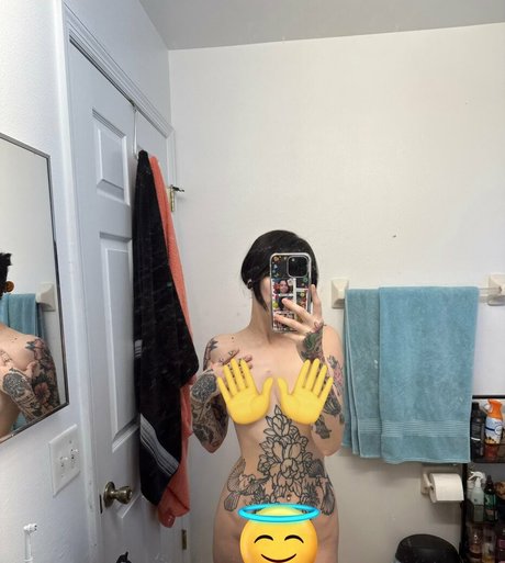 Mars girl star sexy images