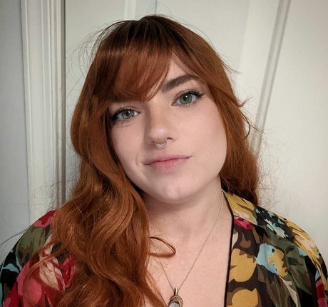 Taryn Goodman naked star gallery