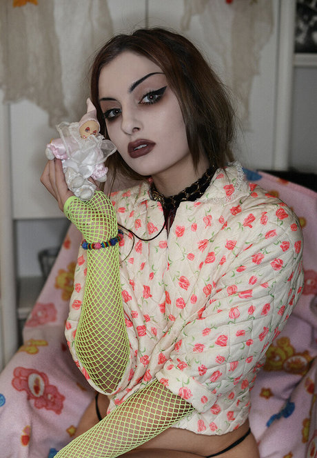 LilithLevisis model adult photos