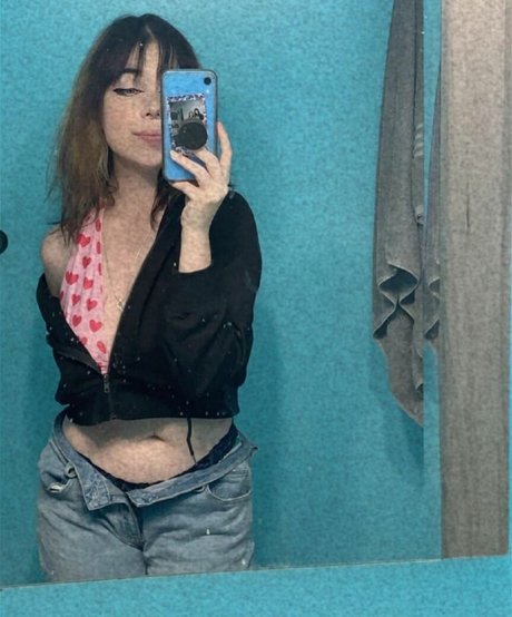 Daisyy mayyy perfect model photos