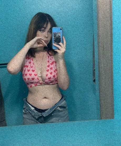 Daisyy mayyy pornographic actress pics