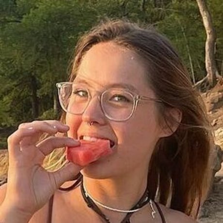 Peyton Coffee model sex pictures