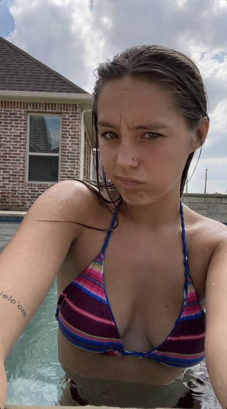 Peyton Coffee perfect model images