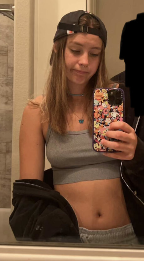 Peyton Coffee model erotic img