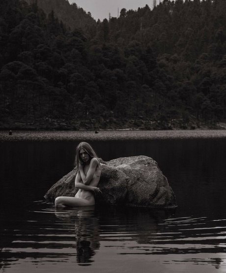 Bianca Dantas star art picture