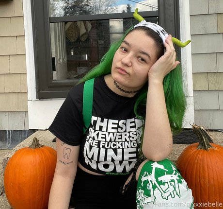 pixxxiebelle beautiful model images