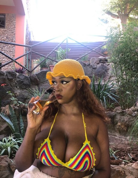 Bigtitti3barbie model pretty pic