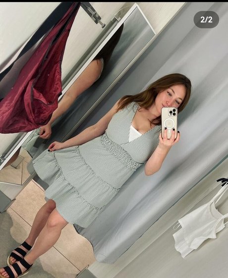 Julia tv sexy model images