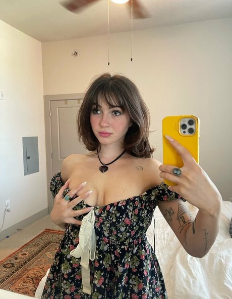 nsophk star naked pic