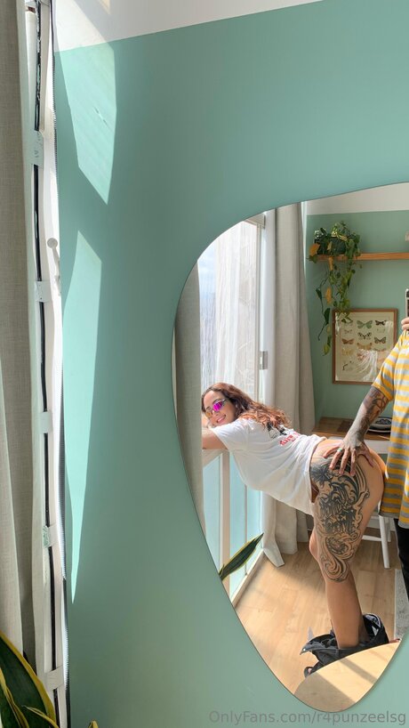 r4punzeelsg art actress pic