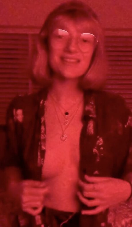 moll williams x sexy actress galleries