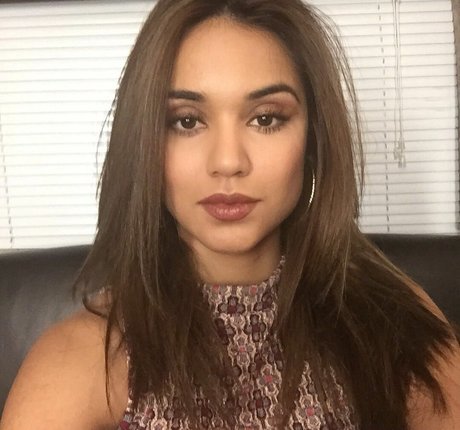 Summer Bishil pornstar nude gallery
