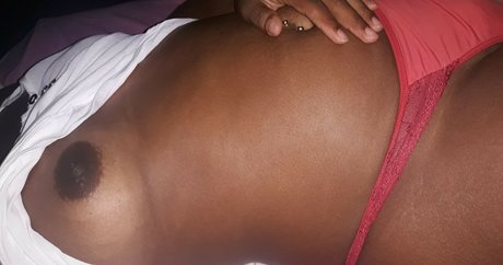 KsalGynMenage pretty star photo