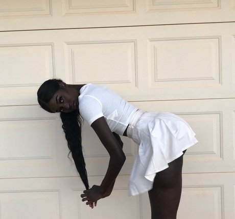 Anyang Deng free actress archive