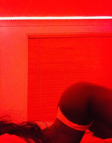 Anyang Deng star porn image