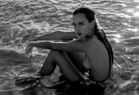 Isabella Mathers model nudes photo