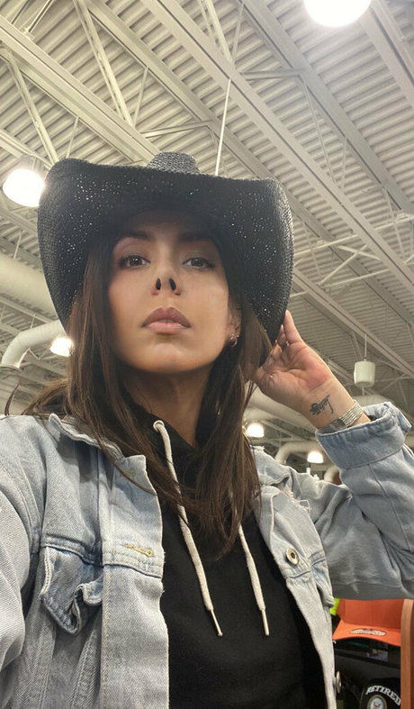 arab wife onlyfans free porn picture