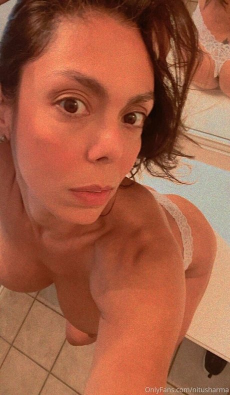Nitu Sharma star sexy img