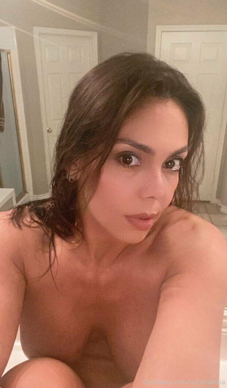 Nitu Sharma model xxx photos