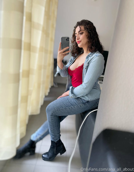 Ana Allabout adult star picture