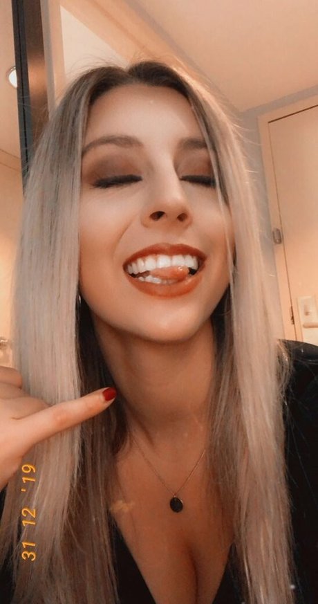 Hannah Murrell star adult pic