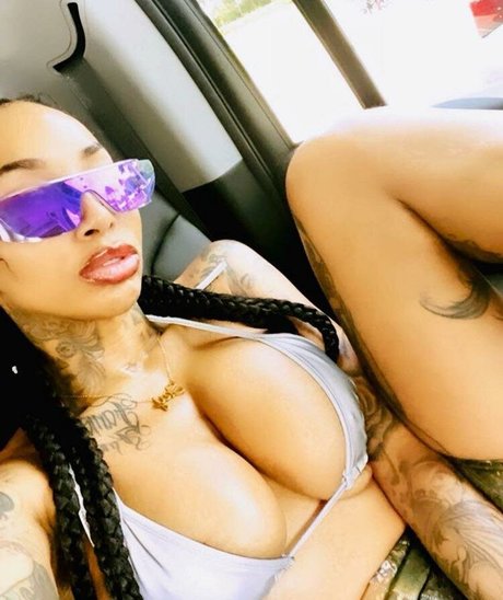 flyyytattedsky star pornographic archive