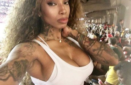 flyyytattedsky pornstar xxx pic