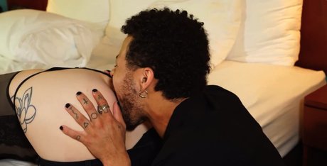 little trap99 pretty actress gallery