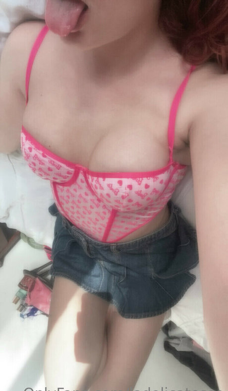 Ladelicatesse model picture