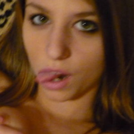 VixenMeow pretty model gallery