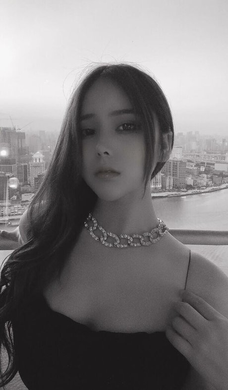 Lydia Yuna sex actress pics