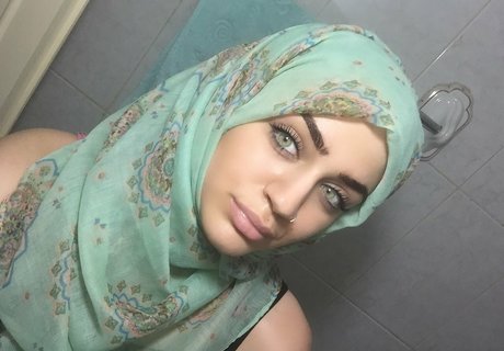 foreigntrashbag erotic star gallery