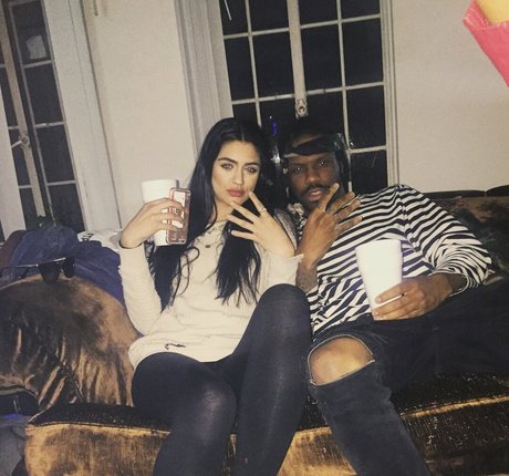 foreigntrashbag pornstar nudes photos