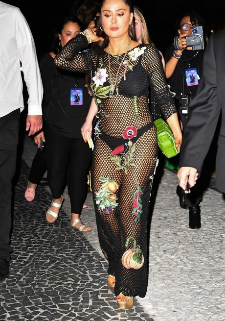 Selma Hayek adult actress picture