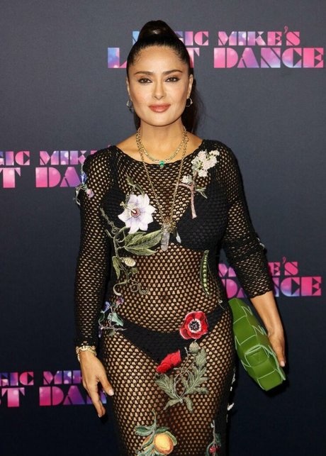 Selma Hayek xxx actress photos