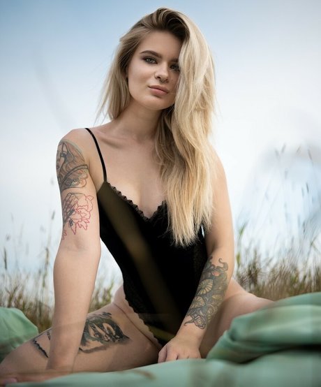 Iris A pornstar xxx archive