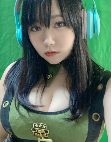 madhoney01 model beautiful picture