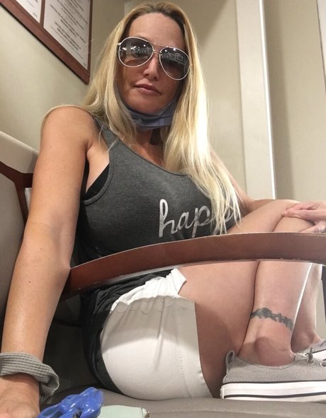 Billi Bardot sexy actress archive