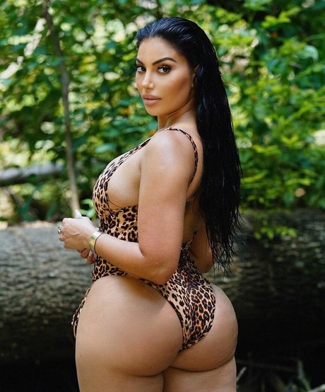 lareinasworld star best photo