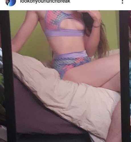 lookonyourlunchbreak pretty actress photo