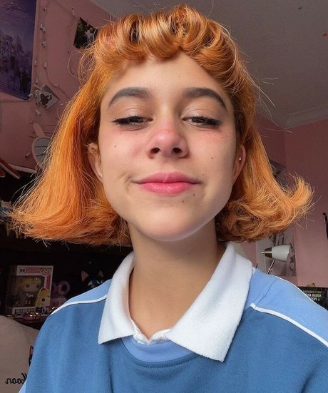 Littlebunnygirl top model picture