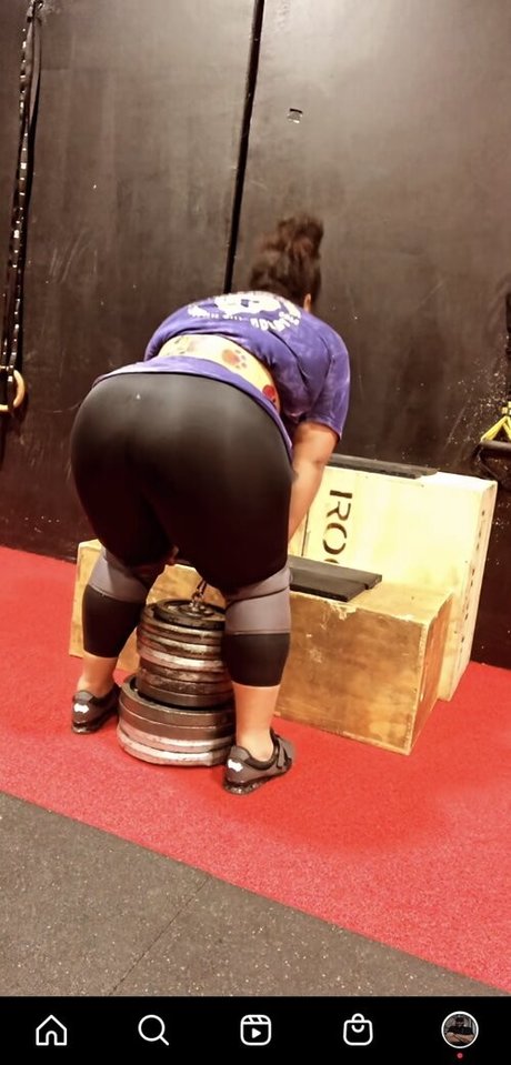 StrongWomen_ model hd gallery