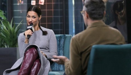 Janina Gavankar star beautiful pics